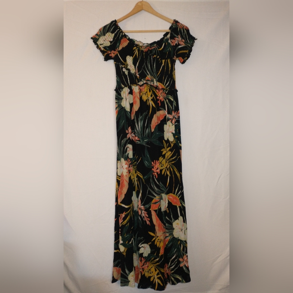 Patrons Of Peace Tropical Floral Off-Shoulder Maxi Dress in Black and Coral - Picture 2 of 5